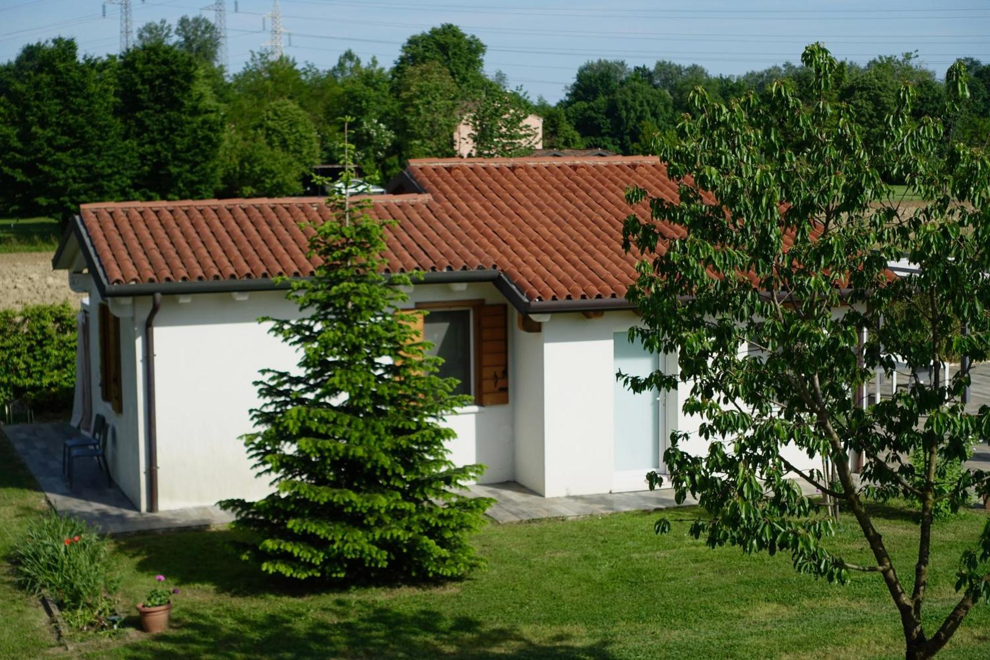 Pool & Garden Villa Lelia Мирано Экстерьер фото